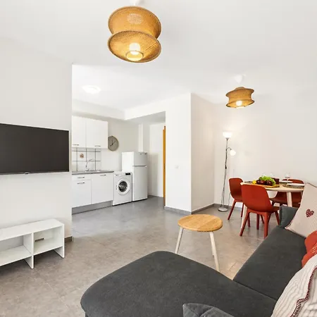 Appartement Dragos 202 *